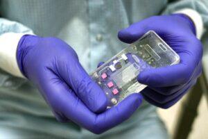 Вчені створили найменший у світі організм