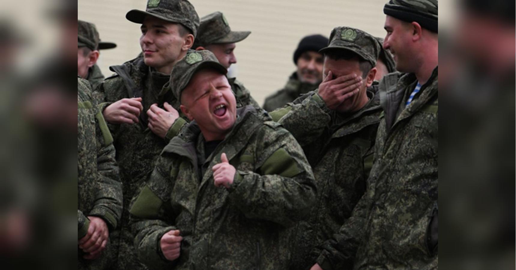 Военкомат мариуполь. Военнослужащие мобилизация. Солдаты Беларуси. Мобилизованные и контрактники.