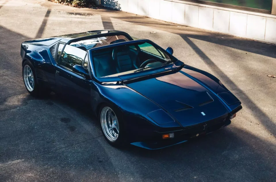 На продаж виставили рідкісну De Tomaso Pantera з кузовом тарга