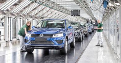 Volkswagen тимчасово зупинить виробництво на головному заводі в Німеччині