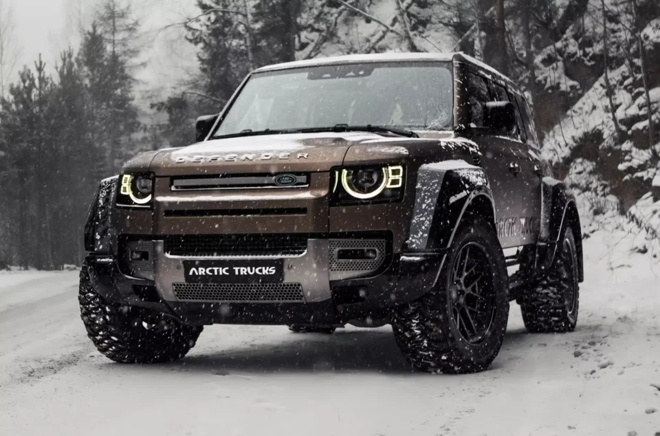 Arctic Trucks побудувала "найподорожніший" Land Rover Defender