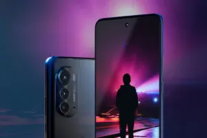 Motorola оприлюднила оновлений список пристроїв, які отримують оновлення Android 13