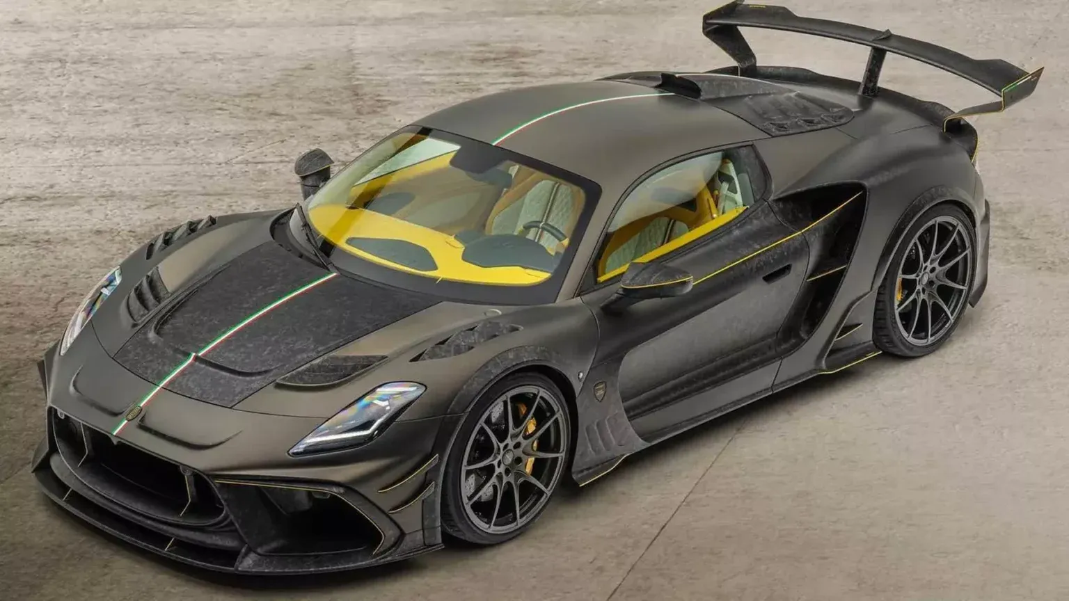 Mansory показала тюнінг Maserati MC20