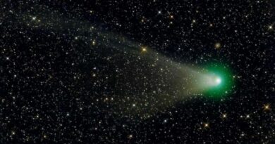 Зелена комета пролетить повз Землю вперше за 50 тисяч років