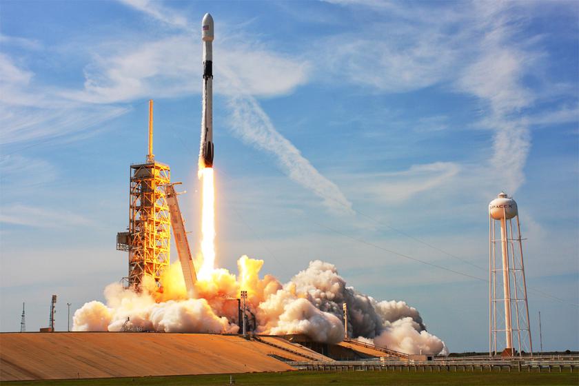 FAA оштрафувало SpaceX на $175 000 за порушення правил космічного старту