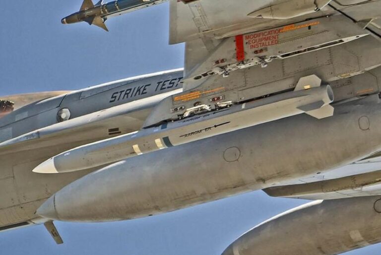 США розробляють наземну версію авіаційної протирадіолокаційної ракети AGM-88G AARGM-ER