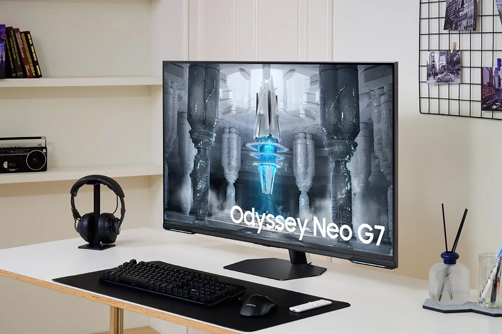 Samsung випустили ігровий монітор Odyssey Neo G7 43″ 4K Mini-LED