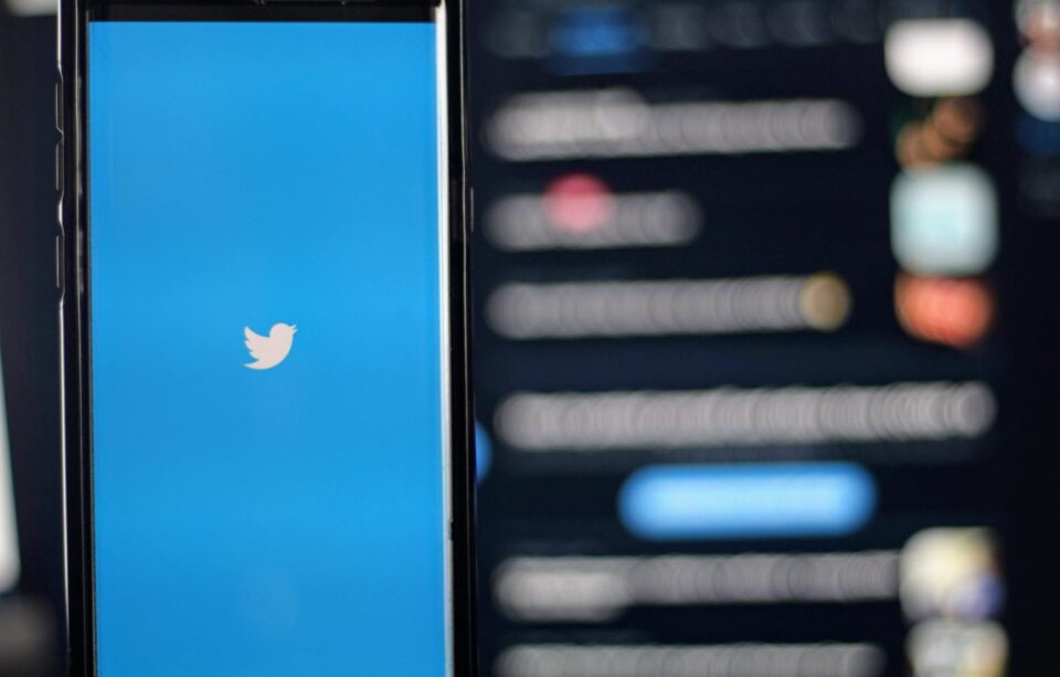 Підписники Twitter Blue тепер можуть публікувати твіти довжиною 4000 символів