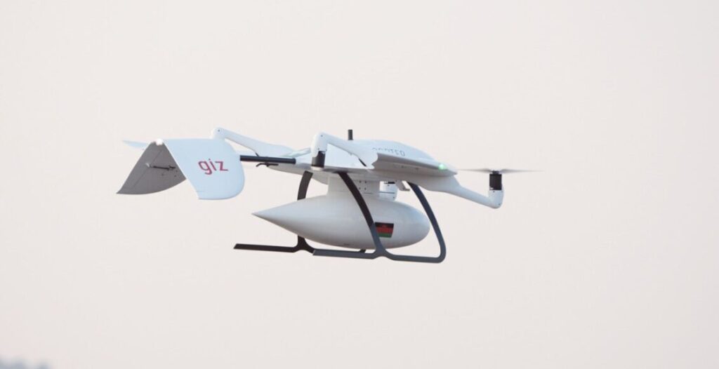 Нова технологія дозволяє керувати дронами на великій відстані