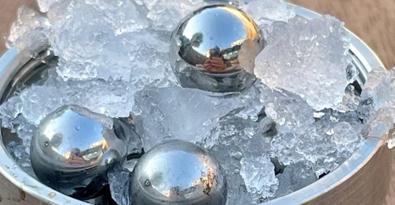 Вчені виявили нову дивну форму льоду, яка повністю змінює наше уявлення про воду