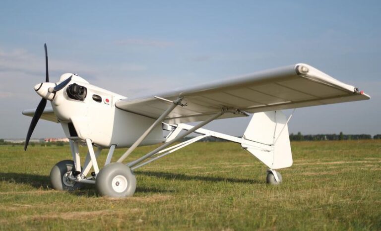 В Україні розпочали серійне виробництво безпілотників E-300 Enterprise і D-80 Discovery