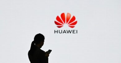 Huawei звинувачують у відстеженні відвідувачів за допомогою бейджів безпеки на MWC 2023