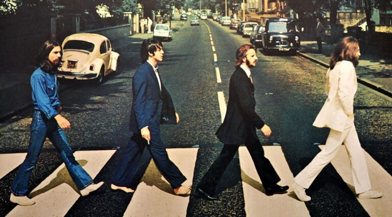 Водіям нагадали, коли пішохід має перевагу на «зебрі»