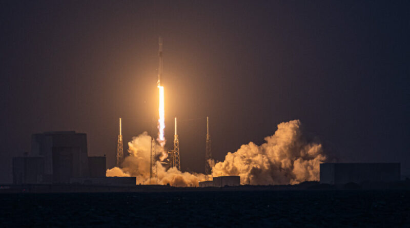 SpaceX запустила 2 ракети з різницею в 5 годин