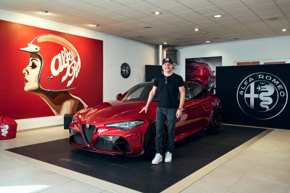 Пилот Формулы-1 Валттери Боттас продемонстрировал свой суперседан Alfa Romeo Giulia GTAm