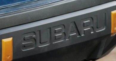 Subaru заінтригувала фото нової моделі