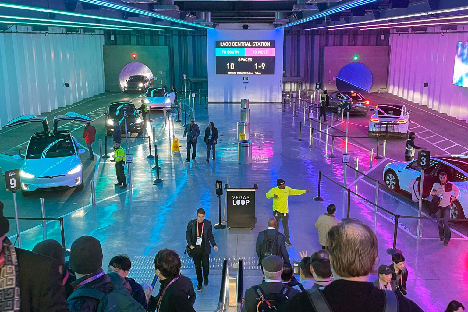 Под Лас-Вегасом раскинется сеть тоннелей для электромобилей на 100 километров