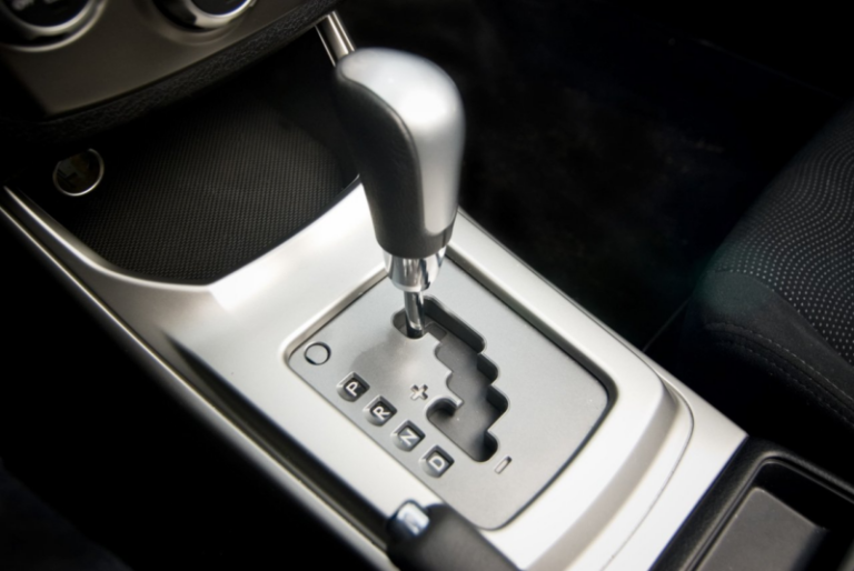 Експерт розповів, коли автоматична коробка передач може заклинити