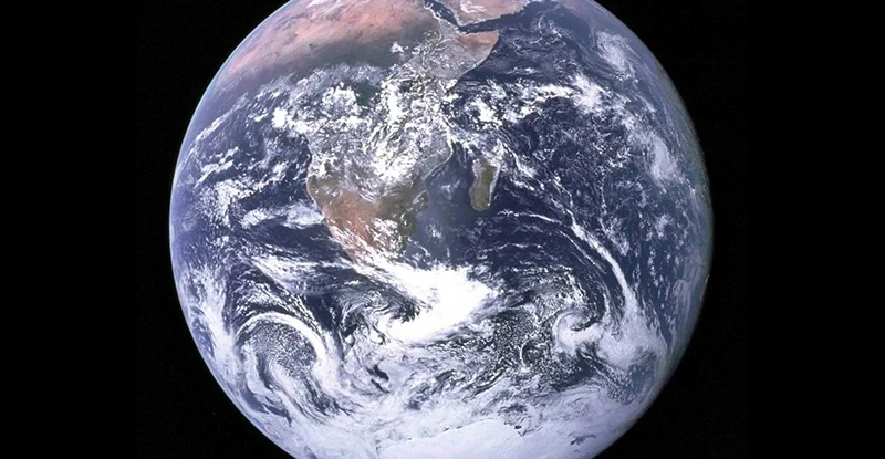 Загадка рівномірного сяйва Землі: Вчені нарешті знайшли пояснення