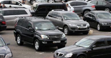 В Україні хочуть спростити торгівлю вживаними автомобілями