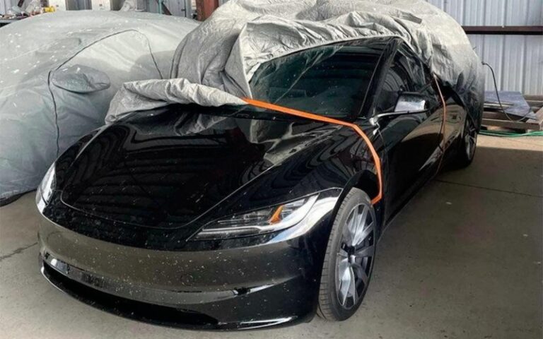 Оновлену Tesla Model 3 помітили у Китаї (Фото)