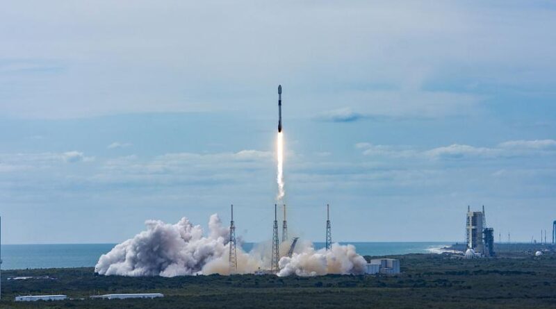 SpaceX орендувала у Космічних сил США стартовий майданчик на військовій базі Ванденберг