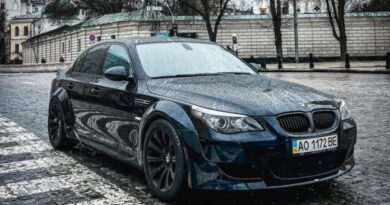 В Україні помітили дуже незвичайну тюнінговану BMW M5