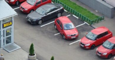 Українцям пропонують робити фото неправильно припаркованих авто