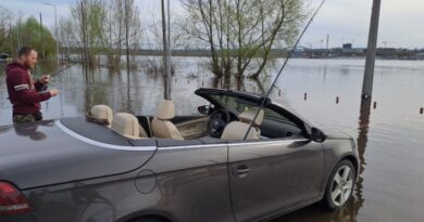 Столичний власник BMW рибалив із салону власного авто (Фото)