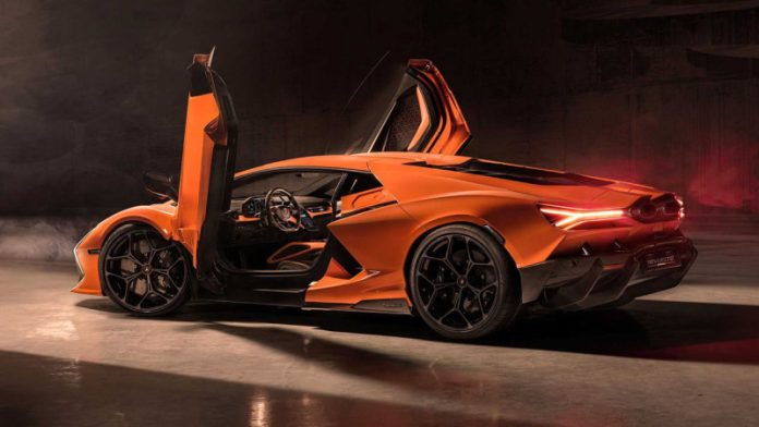 Компанія Lamborghini офіційно представила свій гібридний суперкар