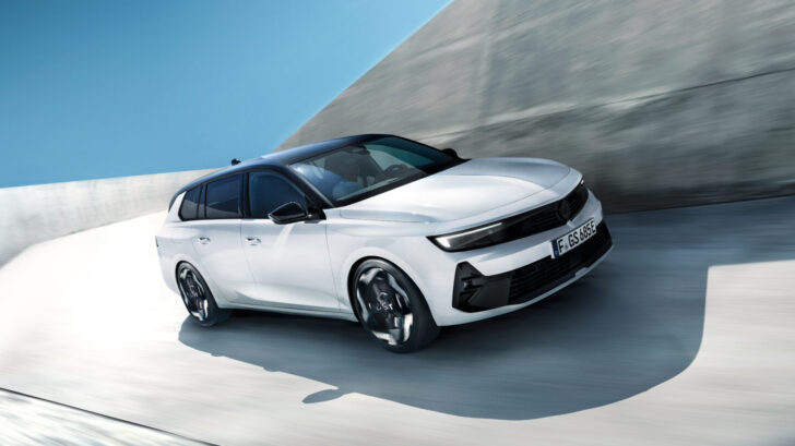 Opel виводить на ринок новий плагін-гібридний універсал Opel Astra Sports Tourer GSe (Фото)
