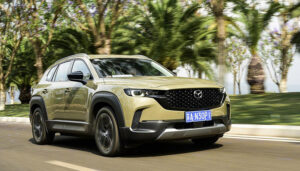 Mazda вивела на ринок конкурента Toyota RAV4 та Honda CR-V (Фото)