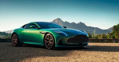 Представлено нове покоління спорткара Aston Martin DB (Фото)