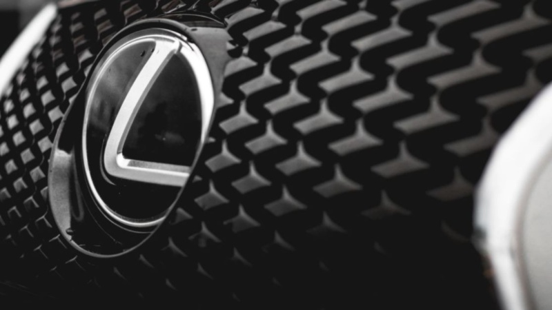 Lexus показав новий великий кросовер (Фото)