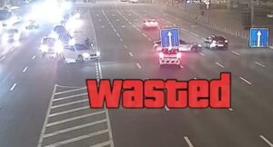 Невдалий дрифт на BMW у центрі Києва закінчився штрафом – відео