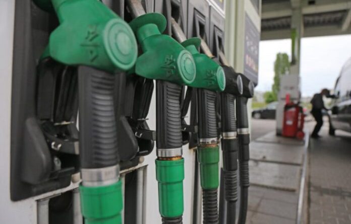 В НБУ попередили про подорожчання бензину і дизеля