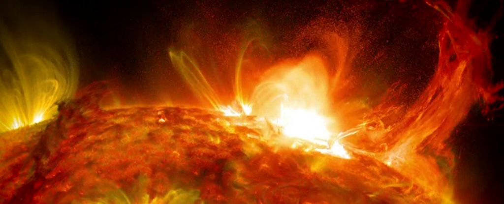 Бурхливі спалахи на сонці могли спричинити появу життя на Землі