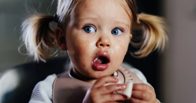 Науковий прорив: Шкірний пластир дозволяє малюкам з легкою алергією безпечно споживати арахіс