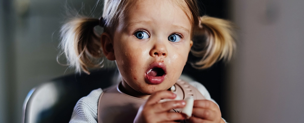 Науковий прорив: Шкірний пластир дозволяє малюкам з легкою алергією безпечно споживати арахіс