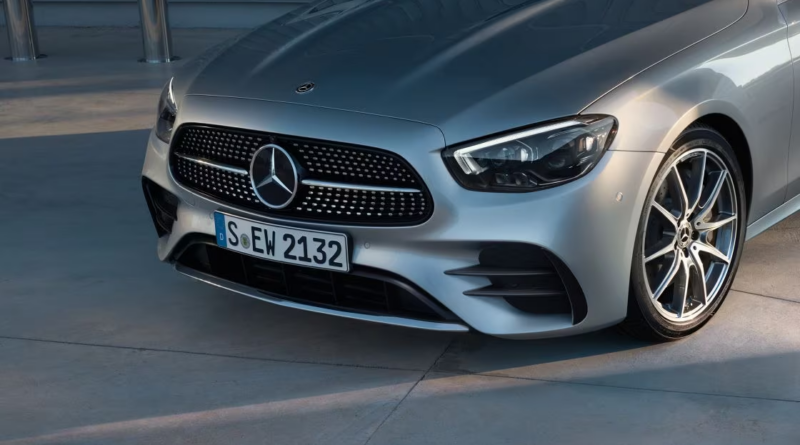 Ключі від автомобіля будуть непотрібні: нову функцію отримав Mercedes-Benz E-класу