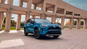 Складено список автомобілів, що найбільше продаються в світі