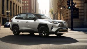 Японські кросовери та позашляховики, які з роками майже не дешевшають