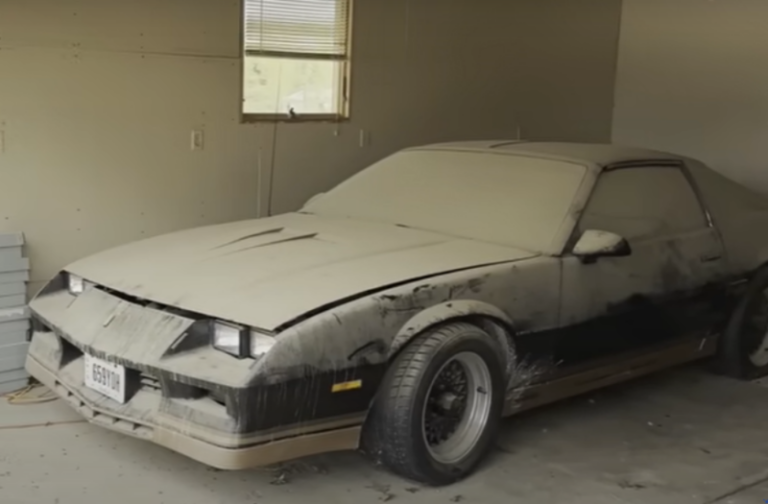 40-річному класичному Camaro Z28 подарували друге життя (Відео)