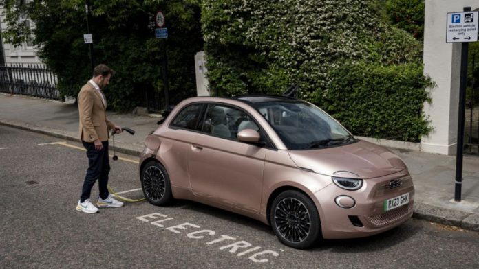 Fiat показав нову електричну модель