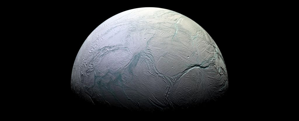 Нова надія знайти життя у космосі: на Енцеладі виявили фосфор