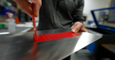 Дослідники розробили надміцну стрічку, яку легко видалити з поверхні