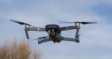Зеленський підписав законопроєкти про скасування ПДВ та ввізного мита на комплектуючі для дронів