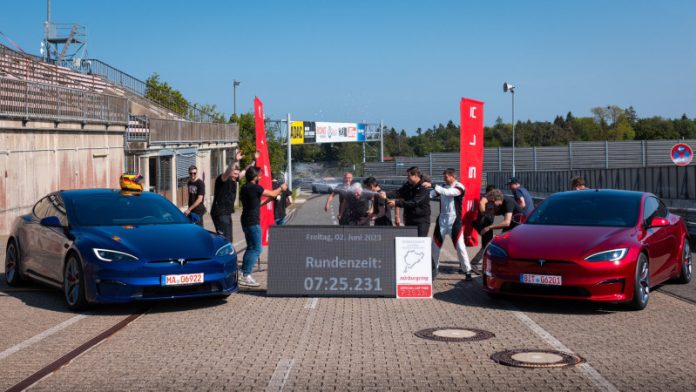 Tesla Model S Plaid повернула собі титул чемпіона Нюрбургринга