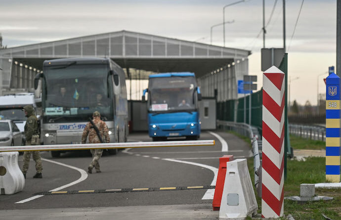В Україні з понеділка запустять послугу, яка пришвидшить перетин кордону