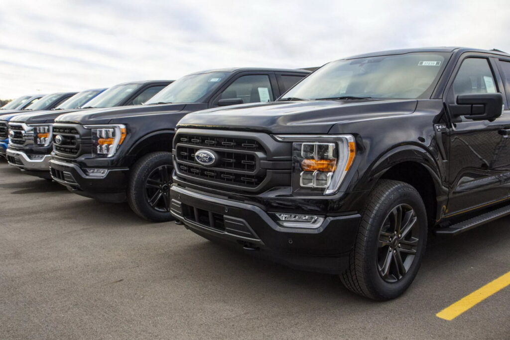 Ford відкличе 870 тисяч нових машин через дефект гальм